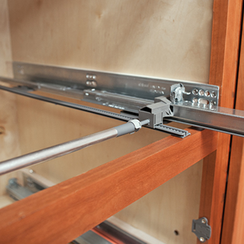 Blum lateral stabilizer for tandem drawer slides
